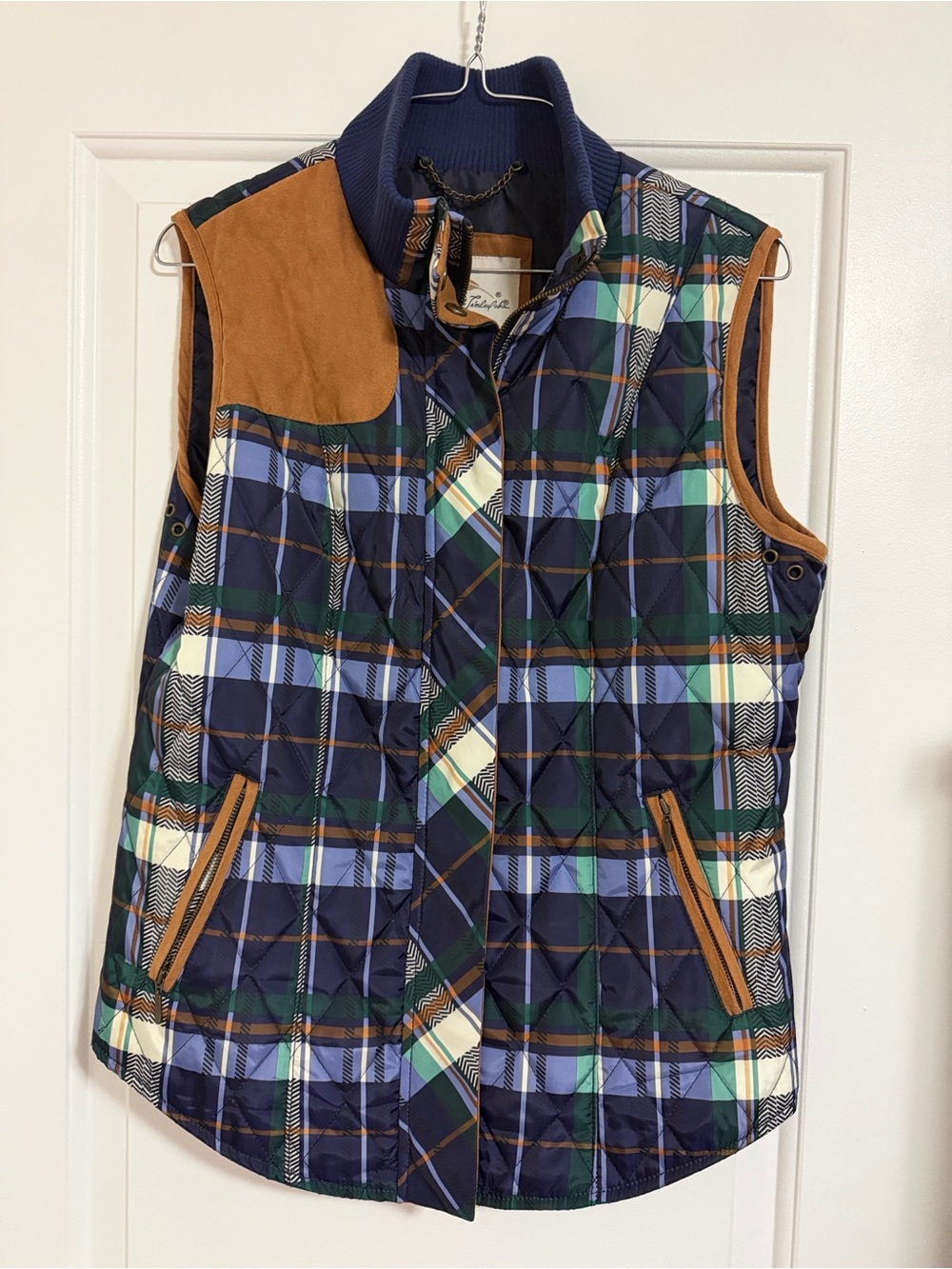 Plaid Quilted Sleeveless Vest with Suede Trim - Navy/Green